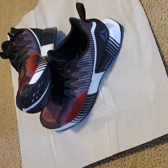 Men's Reebox Sneakers - Picture 2 of 2